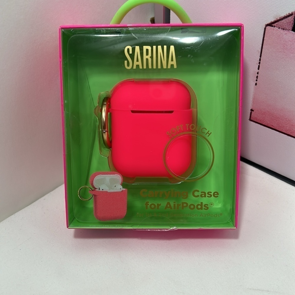 Sarina Pink Soft Touch Carrying Case for 1st & 2nd Gen AirPods with Gold Clip